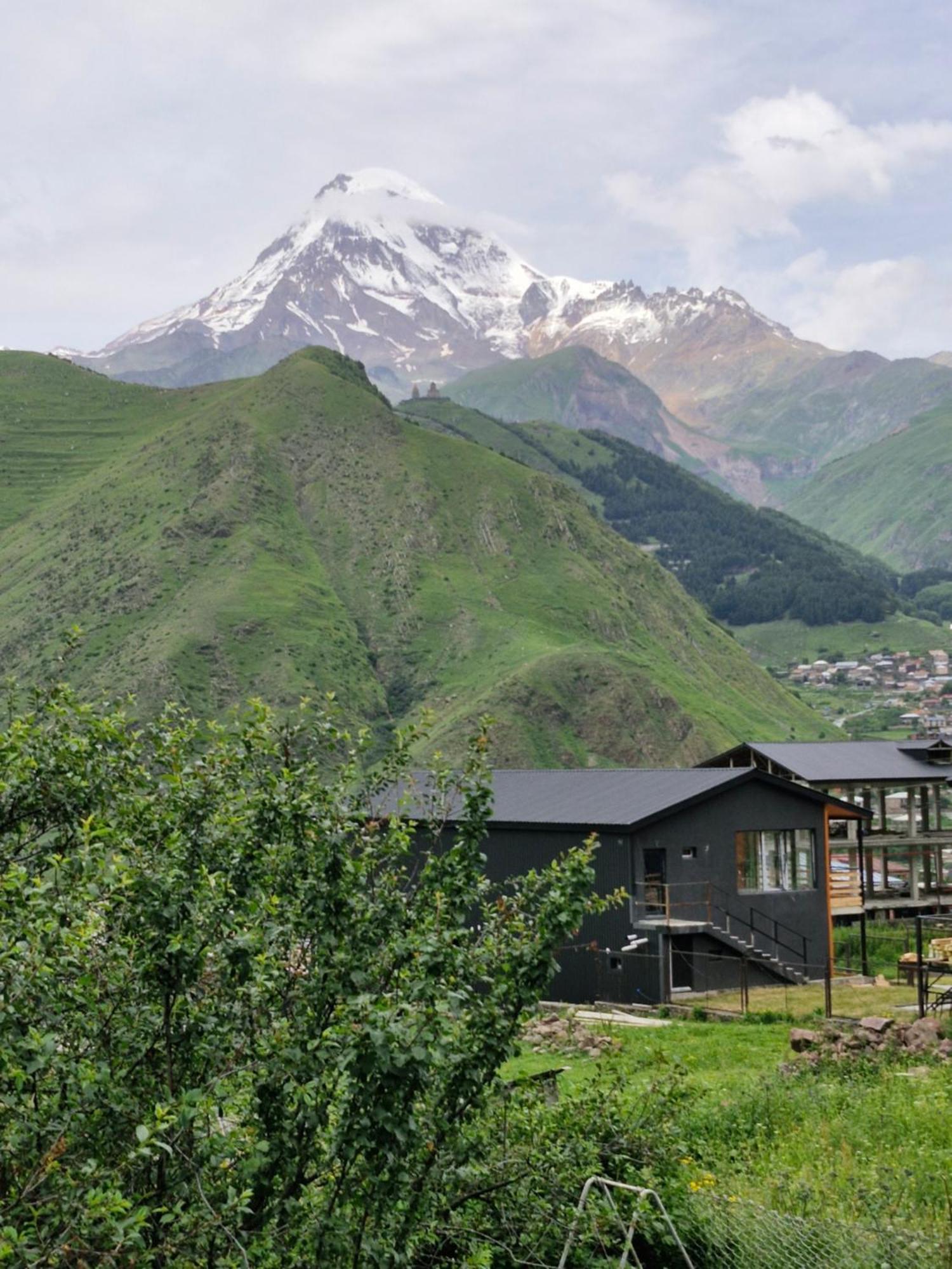 Maiko Guest House Казбеги Екстериор снимка