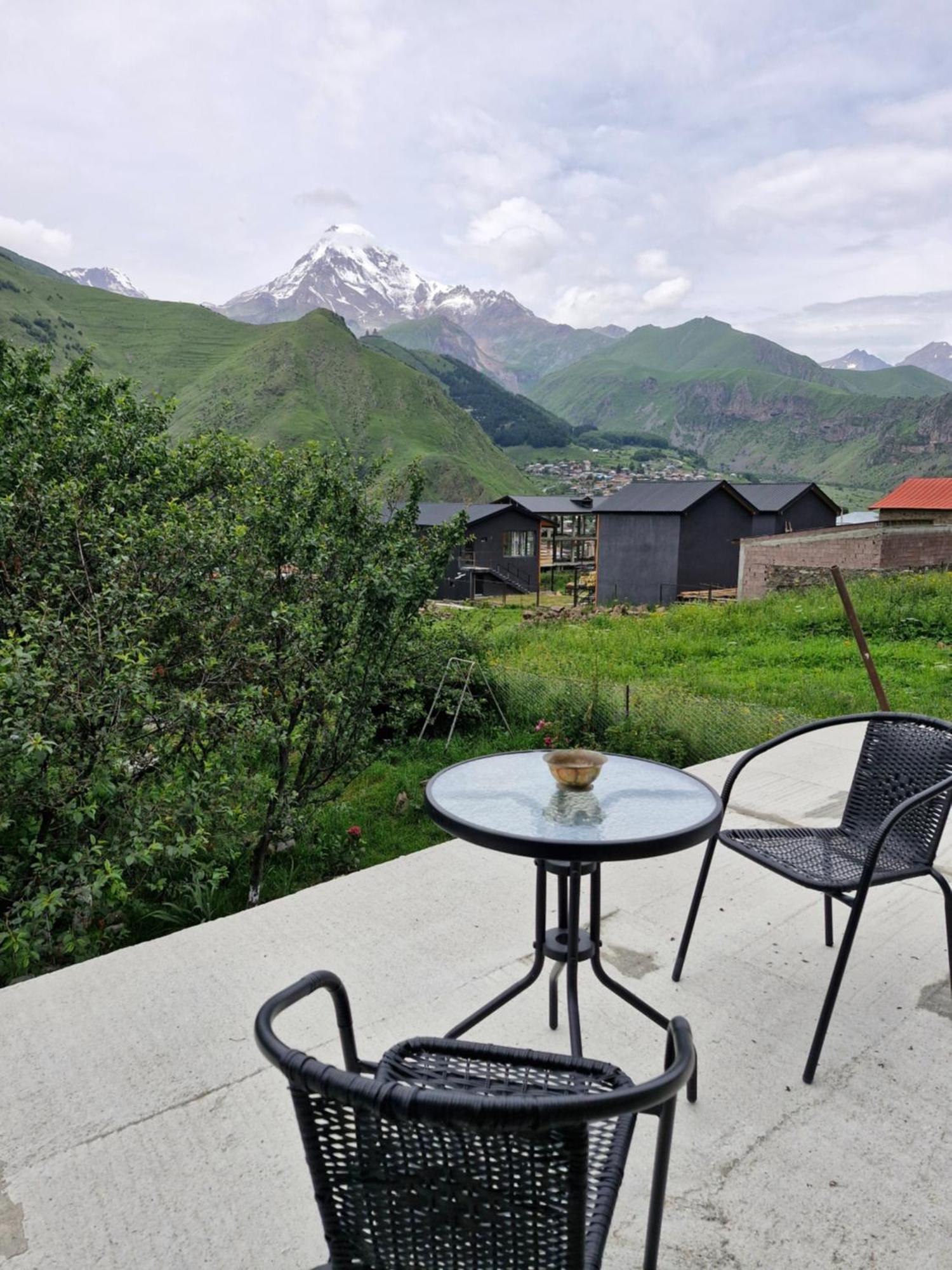 Maiko Guest House Казбеги Екстериор снимка