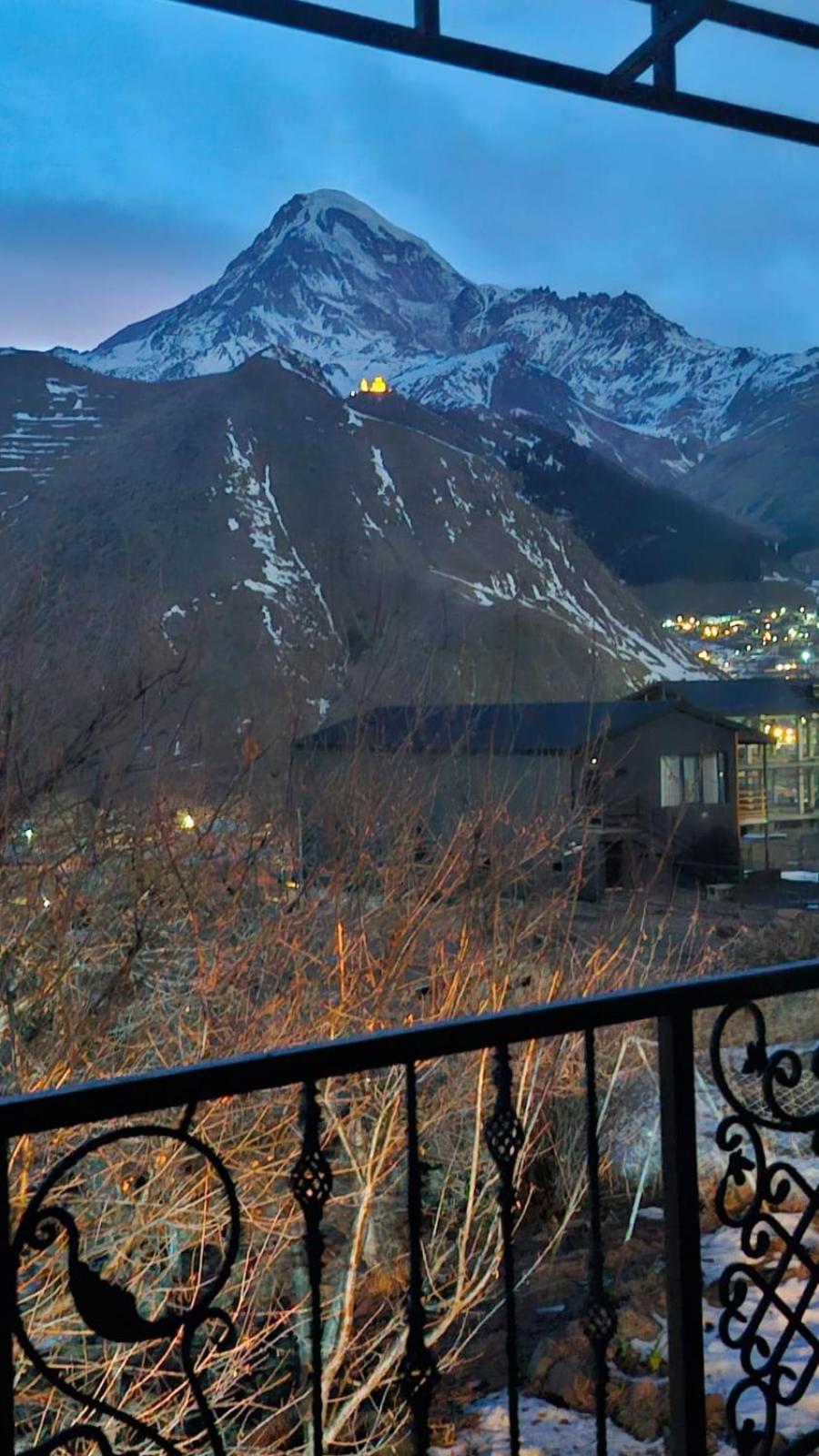 Maiko Guest House Казбеги Екстериор снимка